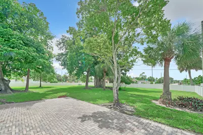 5271 Wallis Road, Greenacres, FL 33415 - Photo 20