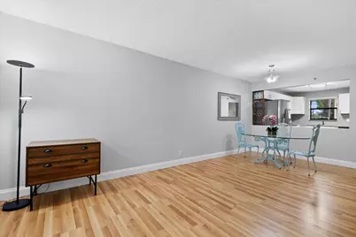 4760 Lucerne Lakes Boulevard W #105, Lake Worth, FL 33467 - Photo 12