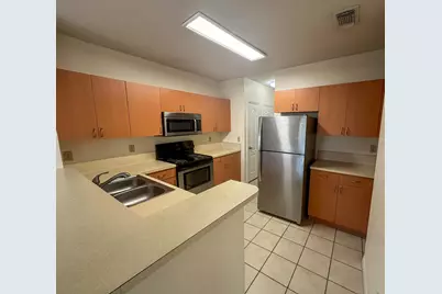 164 SW Peacock Boulevard #33-207, Port Saint Lucie, FL 34986 - Photo 4