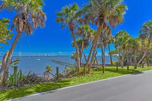 8053 S Indian River Dr, Fort Pierce, FL 34982 - Photo 2