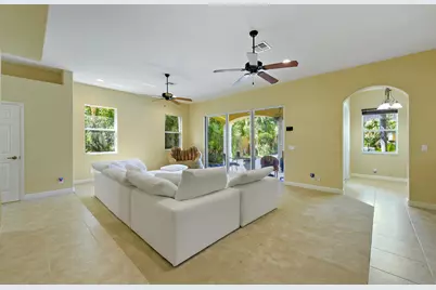 8053 S Indian River Drive, Fort Pierce, FL 34982 - Photo 16