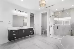 465 NE 4th St, Boca Raton, FL 33432 - Photo 18