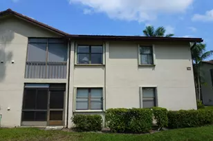 7586 Tahiti Ln, Lake Worth Beach, FL 33467 - Photo 2