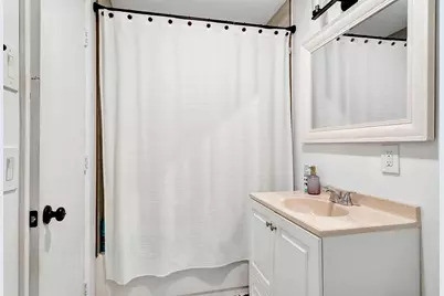 8001 NW 3rd Place, Margate, FL 33063 - Photo 16