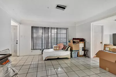 8001 NW 3rd Place, Margate, FL 33063 - Photo 4