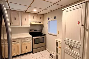 225 Bonnie Blvd, Lake Worth Beach, FL 33461 - Photo 2