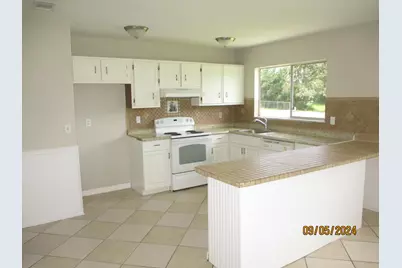 2931 SW Birtle Court, Port Saint Lucie, FL 34953 - Photo 10