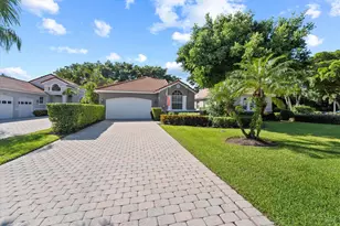 10860 Fairmont Village Dr, Lake Worth, FL 33449 - Photo 2