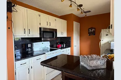 29 Lake Vista Trail #201, Port Saint Lucie, FL 34952 - Photo 10