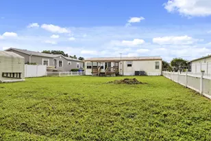 1657 Elkhart Cir, Tavares, FL 32778 - Photo 20