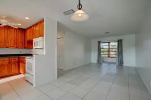 2111 NE 1st 203 Ct, Boynton Beach, FL 33435 - Photo 4