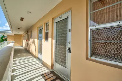 2111 NE 1st Court #203, Boynton Beach, FL 33435 - Photo 2