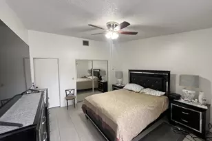 172 Meadows Dr, Boynton Beach, FL 33436 - Photo 10