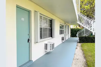 680 Horizons W #103, Boynton Beach, FL 33435 - Photo 2