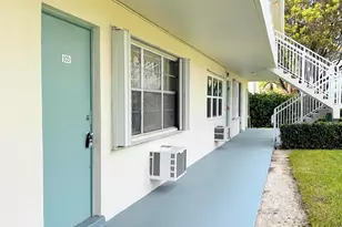 680 Horizons W, Boynton Beach, FL 33435 - Photo 2