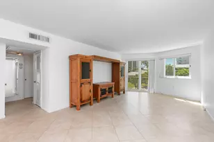 2700 Banyan Rd, Boca Raton, FL 33432 - Photo 8