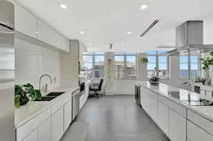 5660 Collins Ave, Miami Beach, FL 33140 - Photo 10