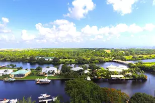 567 SW Hidden River Ave, Palm City, FL 34990 - Photo 6