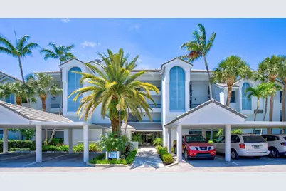 133 Bay Colony Drive N, Juno Beach, FL 33408 - Photo 2