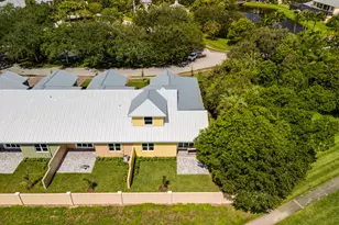 1805 Bridgepointe Cir, Vero Beach, FL 32967 - Photo 32