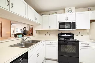 405 Harbour Pointe Way, Greenacres, FL 33413 - Photo 4