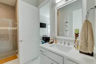 2005 Bridgepointe Cir, Vero Beach, FL 32967 - Photo 8