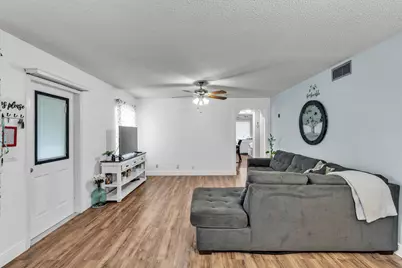329 Knotty Pine Circle #A-2, Greenacres, FL 33463 - Photo 8