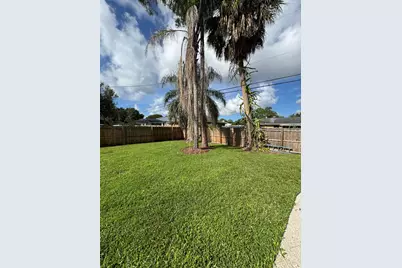 5301 Sunset Boulevard, Fort Pierce, FL 34982 - Photo 6