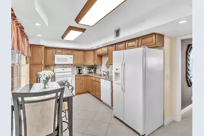 3510 Oaks Way #409, Pompano Beach, FL 33069 - Photo 14