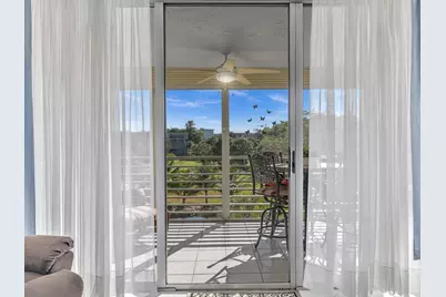 3510 Oaks Way #409, Pompano Beach, FL 33069 - Photo 10