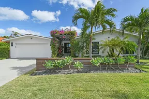 170 Beacon Ln, Jupiter Inlet Colony, FL 33469 - Photo 1