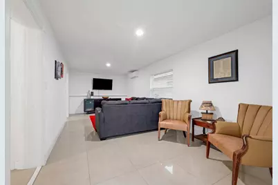 2365 NW 68th Street, Miami, FL 33147 - Photo 4