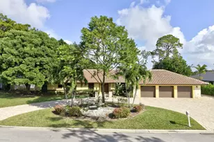 581 S Country Club Dr, Atlantis, FL 33462 - Photo 56