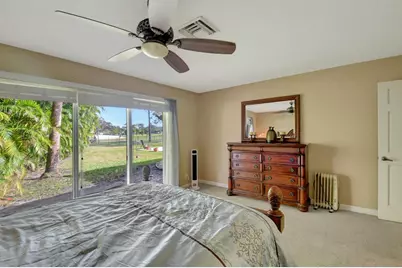 581 S Country Club Drive, Atlantis, FL 33462 - Photo 36