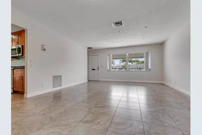 2016 SW Golf Lane, Boynton Beach, FL 33426 - Photo 6