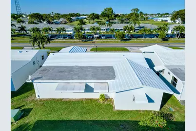 2016 SW Golf Lane, Boynton Beach, FL 33426 - Photo 26