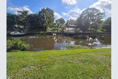 178 NE Dominican Terrace, Port Saint Lucie, FL 34983 - Photo 2