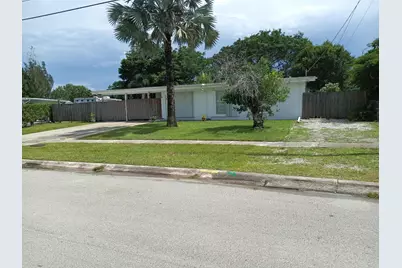 100 SE Naranja Avenue, Port Saint Lucie, FL 34983 - Photo 2