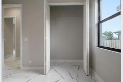 850 SW Abingdon Avenue, Port Saint Lucie, FL 34953 - Photo 48