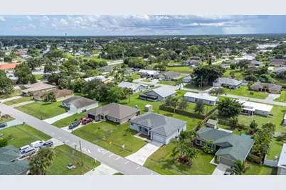 850 SW Abingdon Avenue, Port Saint Lucie, FL 34953 - Photo 8