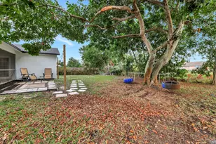 654 SW Pueblo Terrace, Port Saint Lucie, FL 34953 - Photo 32