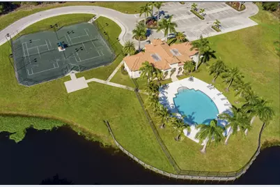 221 SE Fiore Bello, Port Saint Lucie, FL 34952 - Photo 16