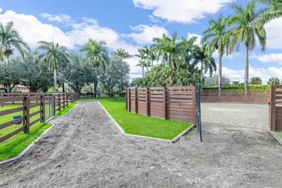14750 Palm Beach Point Boulevard, Wellington, FL 33414 - Photo 36