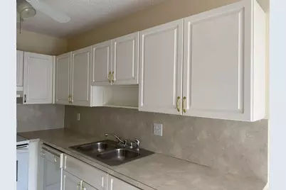 8665 Chevy Chase Drive #113, Boca Raton, FL 33433 - Photo 12