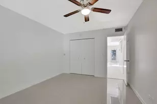 4064 Newport Q, Deerfield Beach, FL 33442 - Photo 10