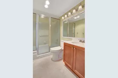 4064 Newport Q #4064, Deerfield Beach, FL 33442 - Photo 8