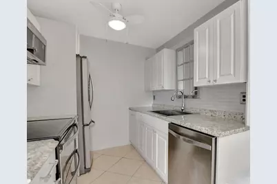 4064 Newport Q #4064, Deerfield Beach, FL 33442 - Photo 6