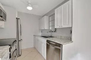 4064 Newport Q, Deerfield Beach, FL 33442 - Photo 6