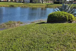 121 Lake Gloria Dr, West Palm Beach, FL 33411 - Photo 2