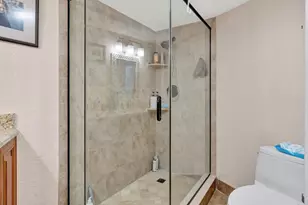 5420 N Ocean Dr, Singer Island, FL 33404 - Photo 22